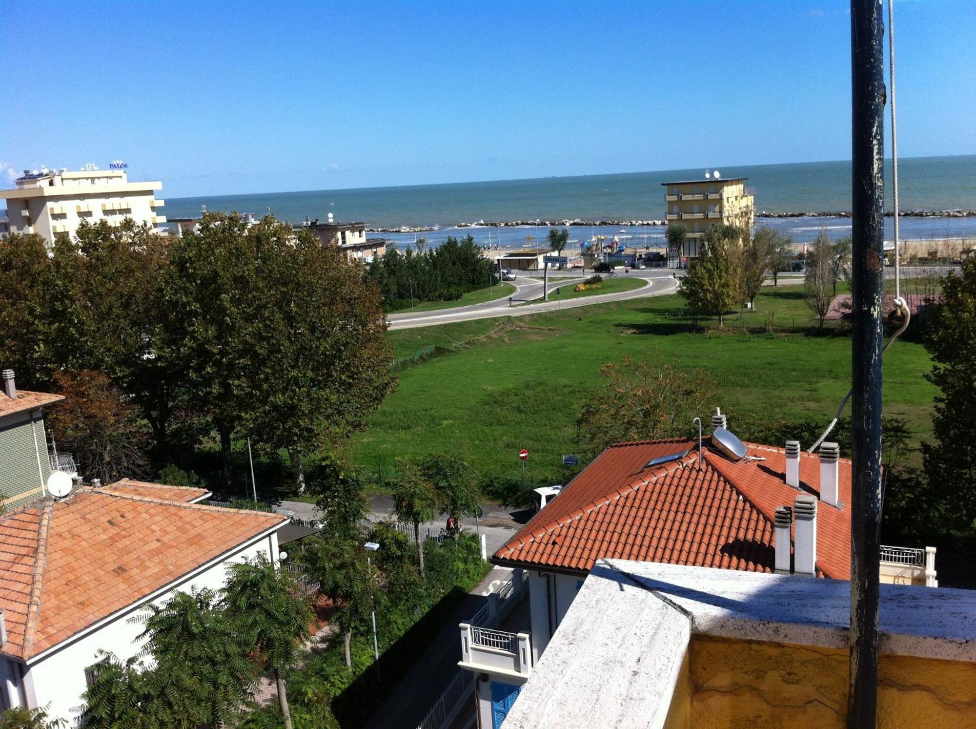 Hotel Viking Ρίμινι Εξωτερικό φωτογραφία