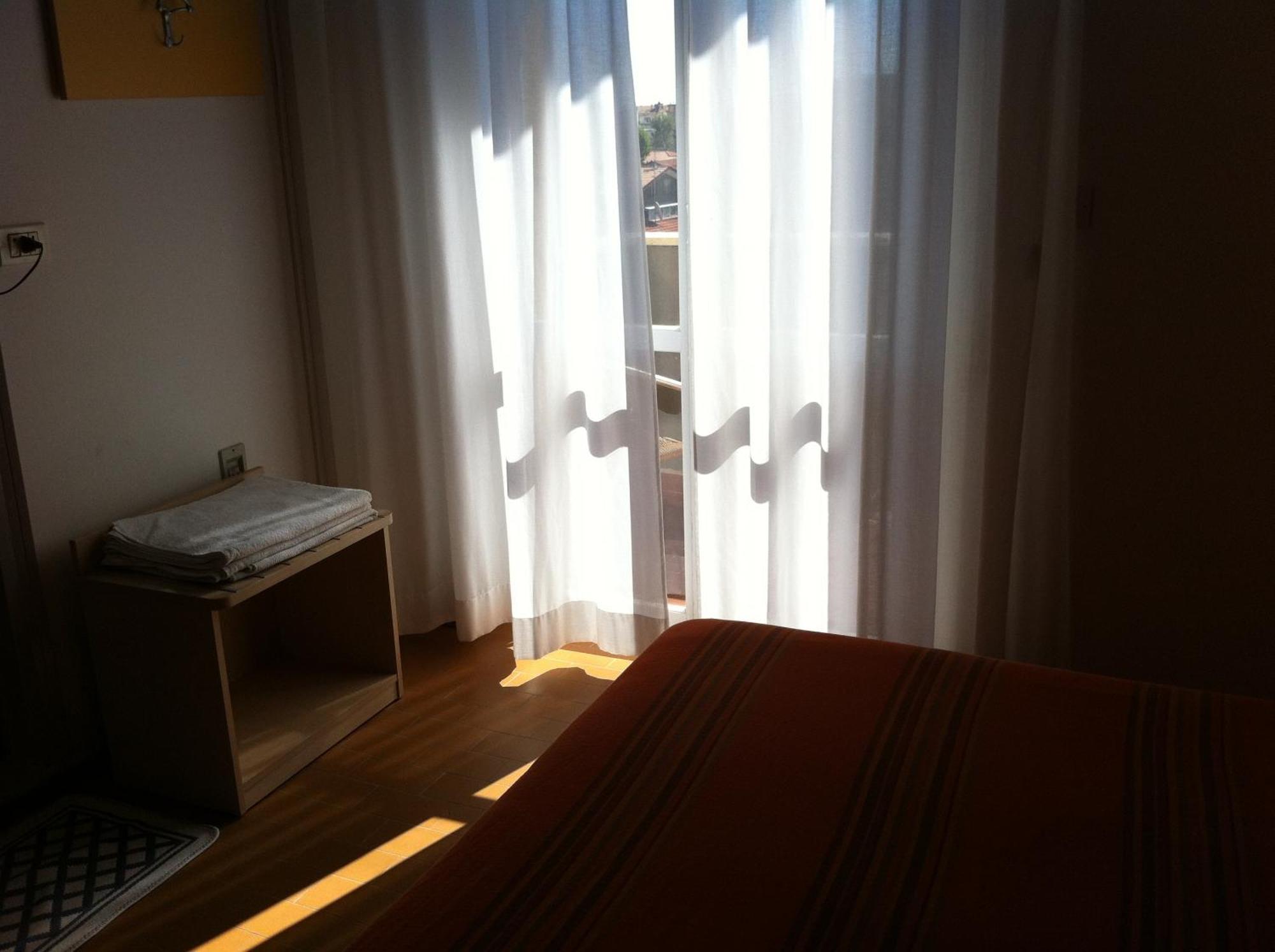 Hotel Viking Ρίμινι Εξωτερικό φωτογραφία