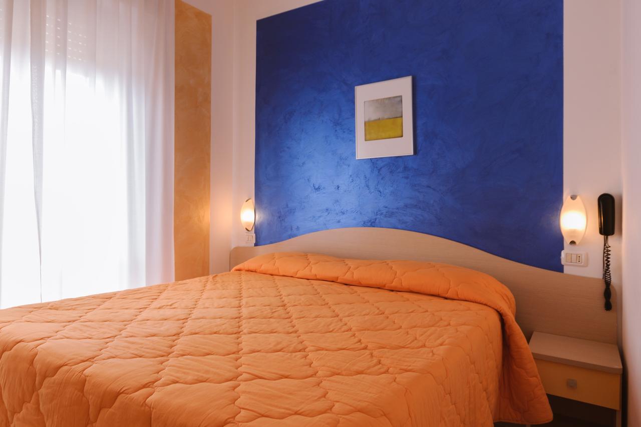 Hotel Viking Ρίμινι Εξωτερικό φωτογραφία